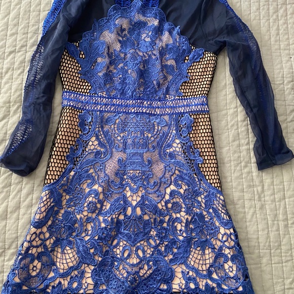 NWT Blue Lace Longsleeve Fitted Mini Dress - Picture 2 of 8